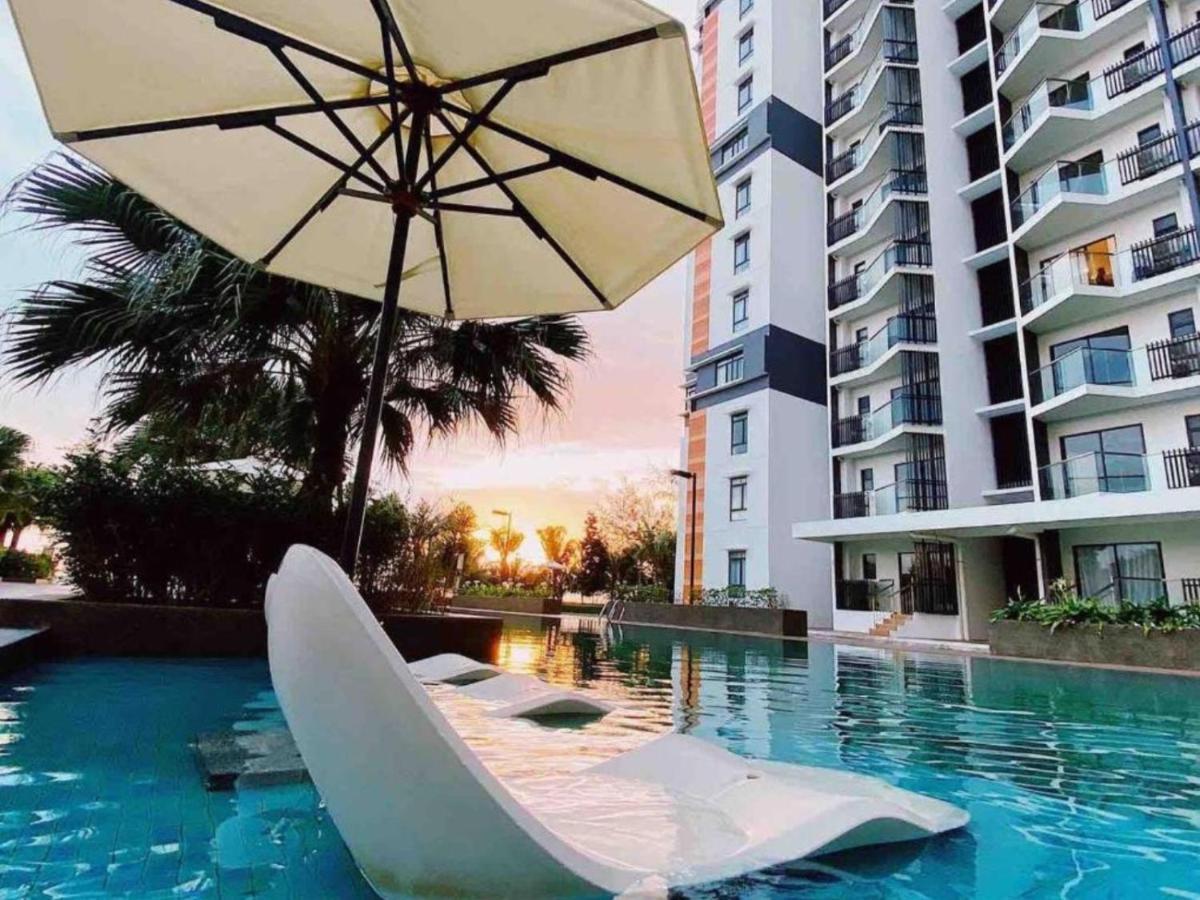 Vitaminsea Seaview 6Pax Studio Netflix B-7-03 Kuantan Exterior foto