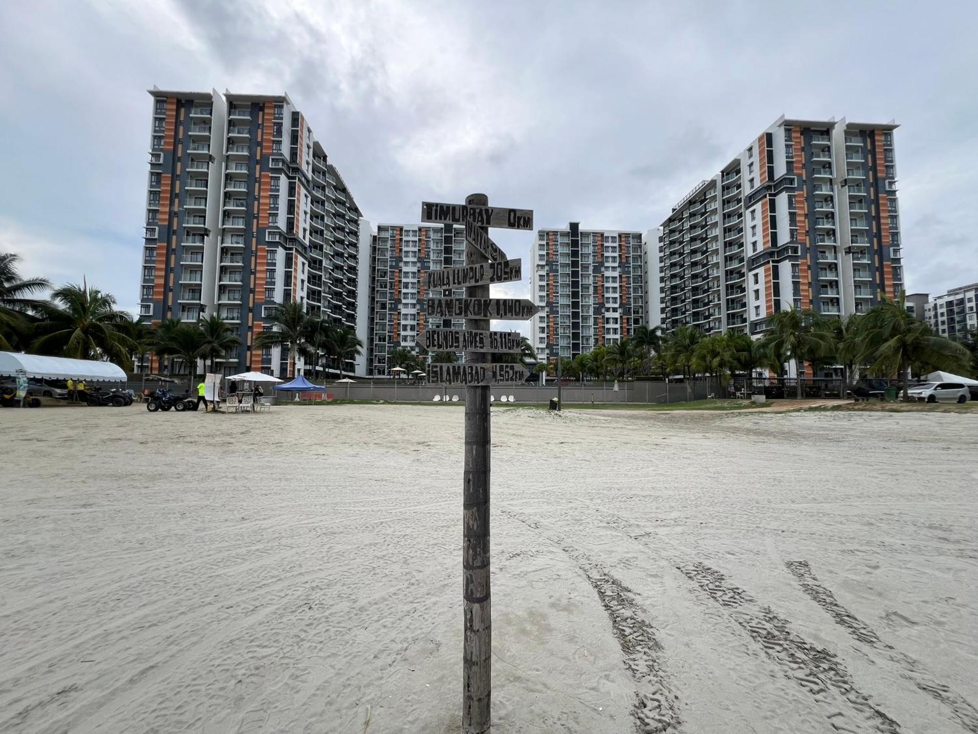 Vitaminsea Seaview 6Pax Studio Netflix B-7-03 Kuantan Exterior foto