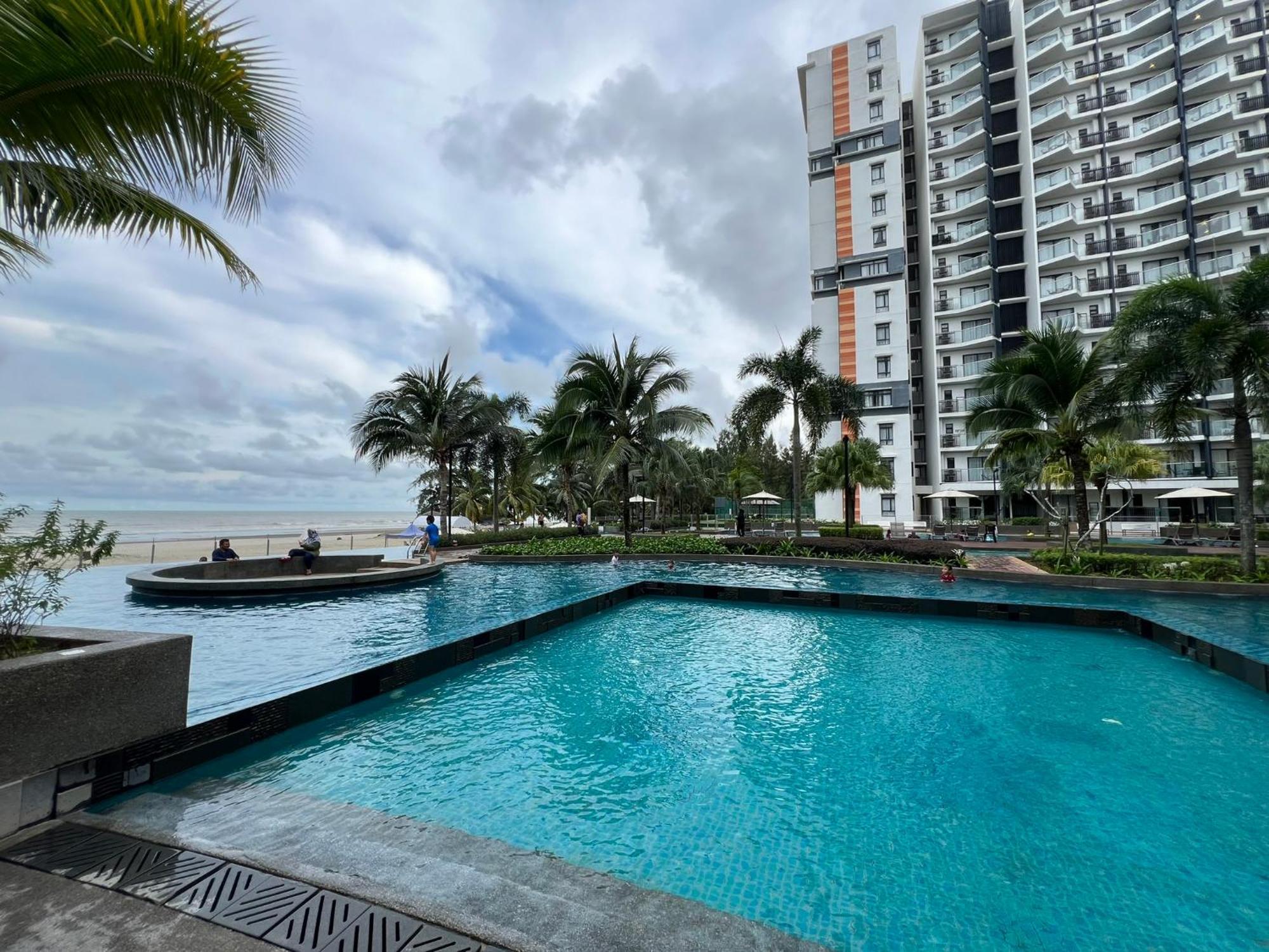 Vitaminsea Seaview 6Pax Studio Netflix B-7-03 Kuantan Exterior foto