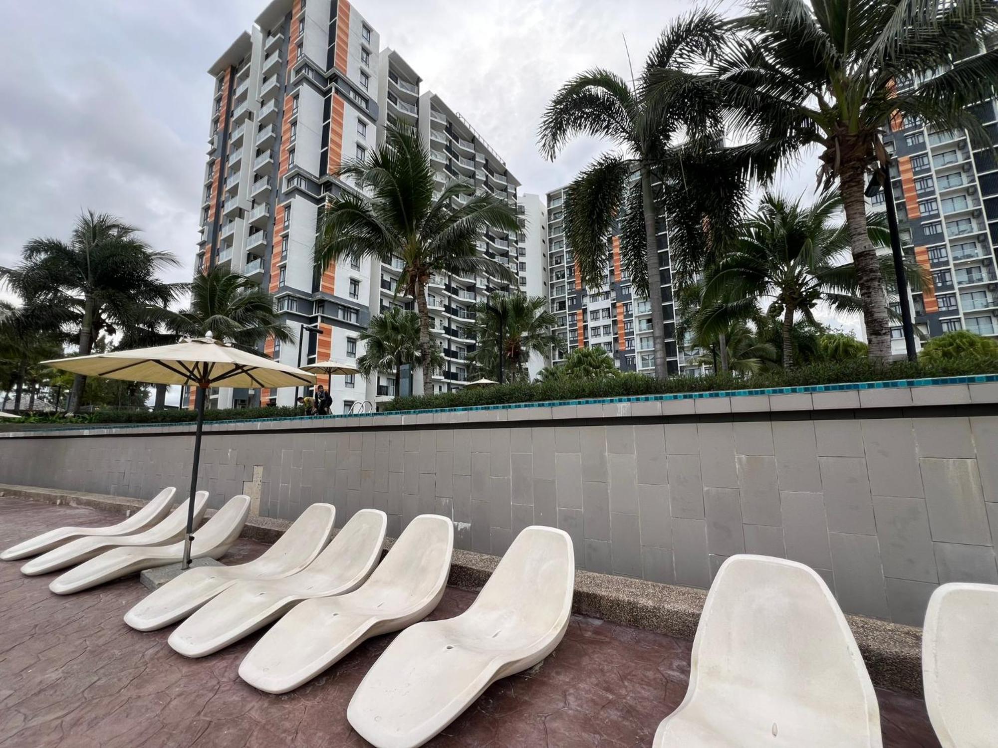 Vitaminsea Seaview 6Pax Studio Netflix B-7-03 Kuantan Exterior foto